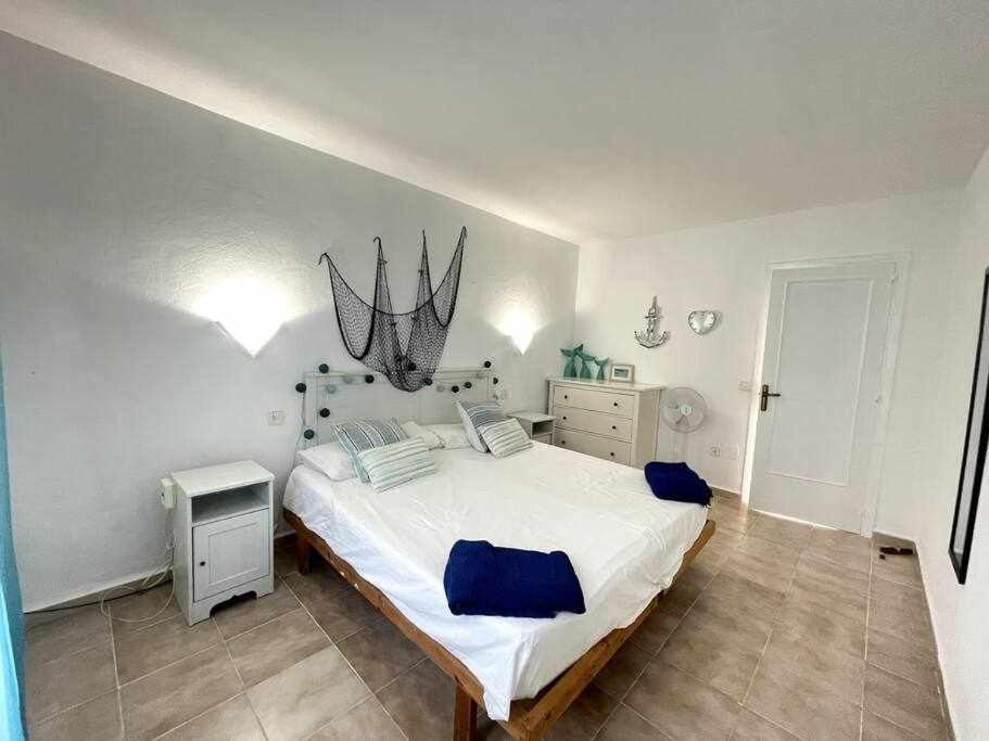 Brut Apartamento Con Piscina Cala'N Blanes  Kültér fotó